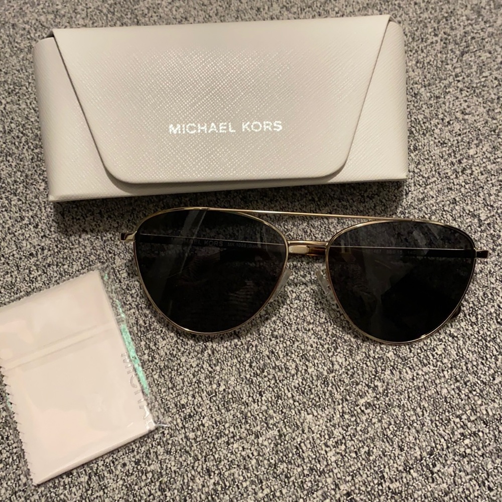 Michael Kors Aviator Sun Glasses NWOT
